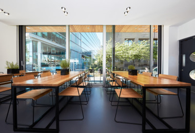 Restaurant resin flooring by Sphere8