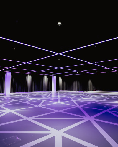 London museum exhibition with a custom design resin floor